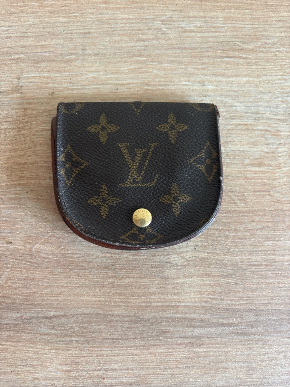 Authentic Louis Vuitton monogram coin purse
